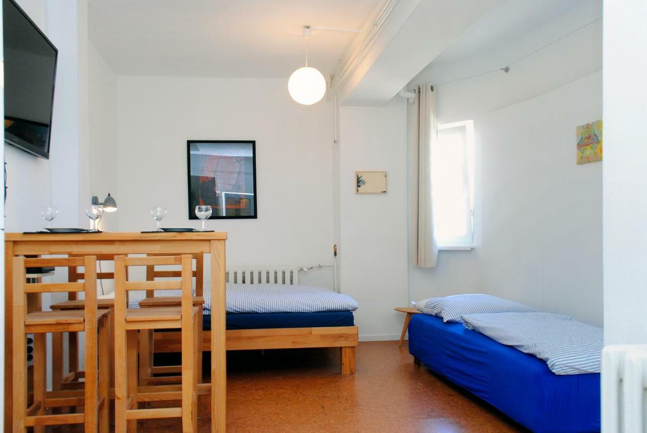 Appartement Ueber Dem Kino Toni Berlin Kültér fotó